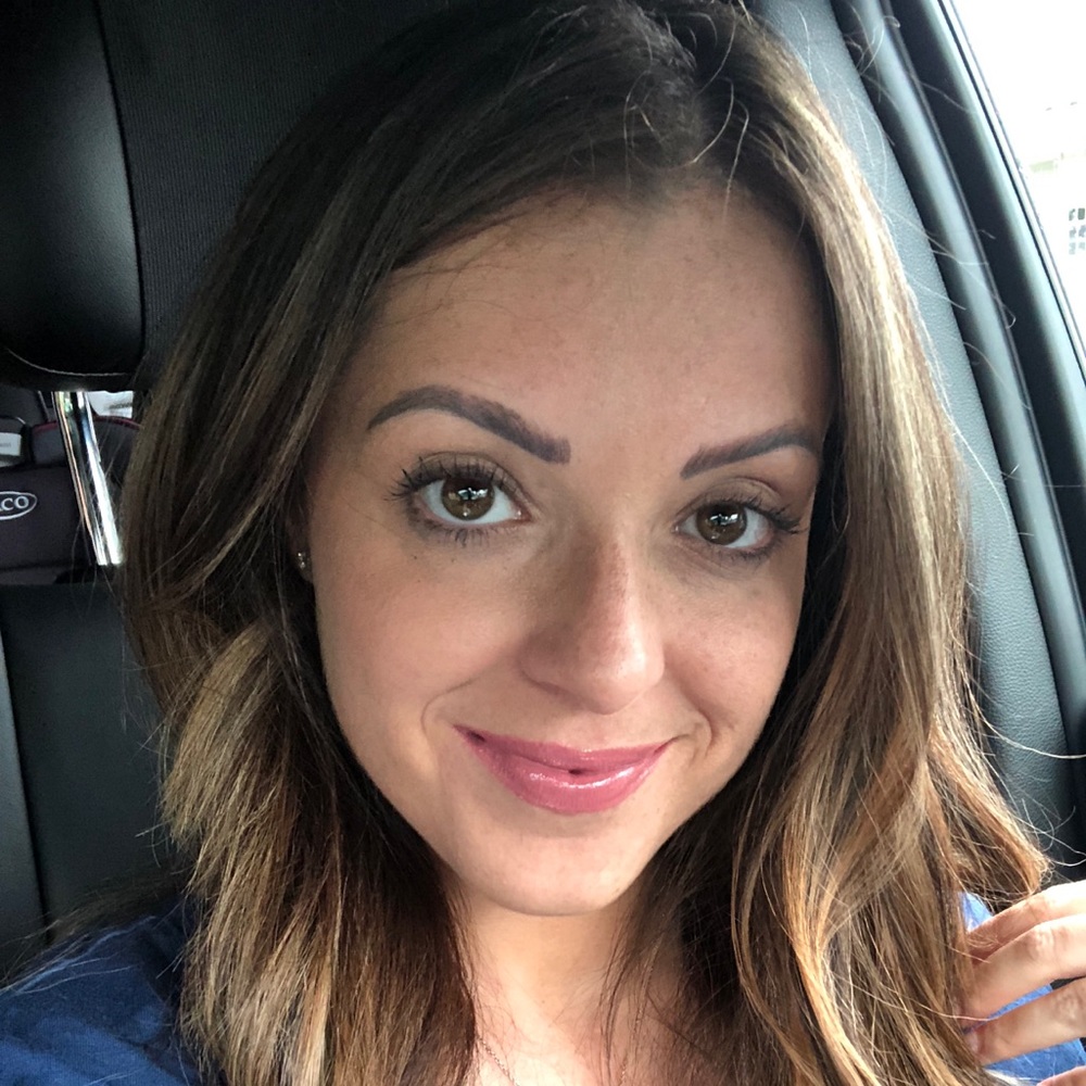 Meet your Posher, Angelica